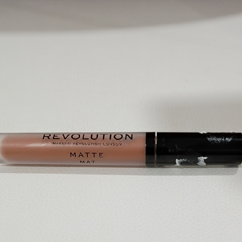 Revolution Matte Lipstick - Soft Beige